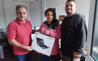 Entrega de útiles escolares 2022